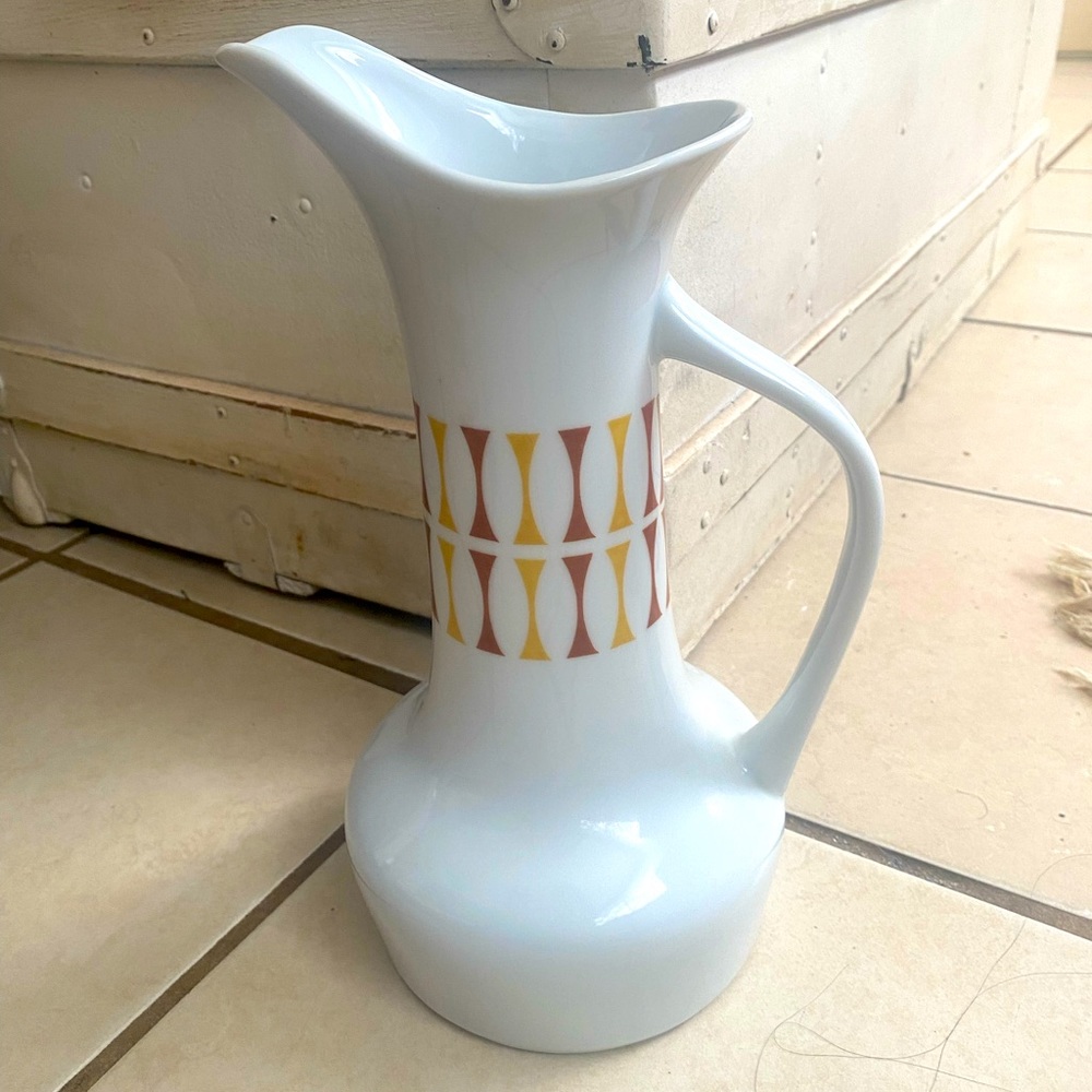 1960’s PAUL MCCOBB ECLIPSE PATTERN PITCHER